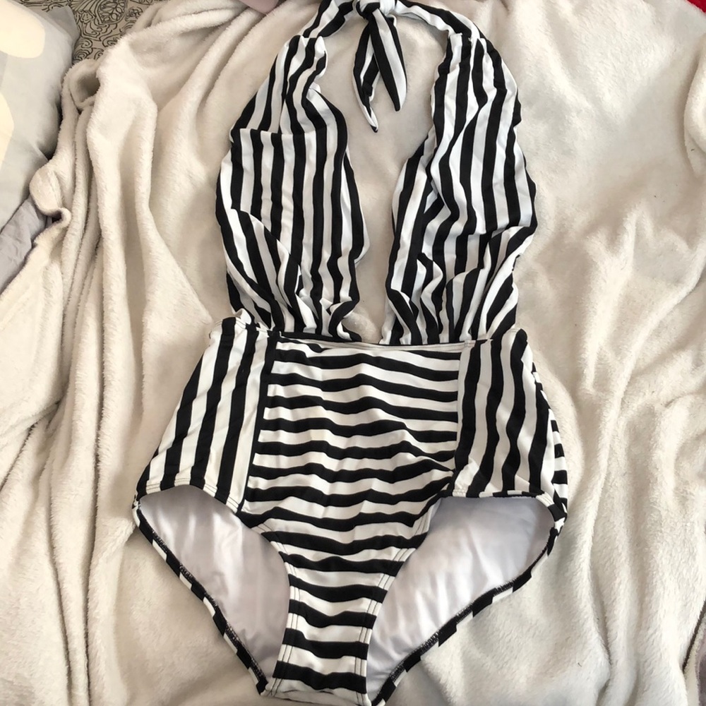 Sexy Open Back Highwaisted One Piece
